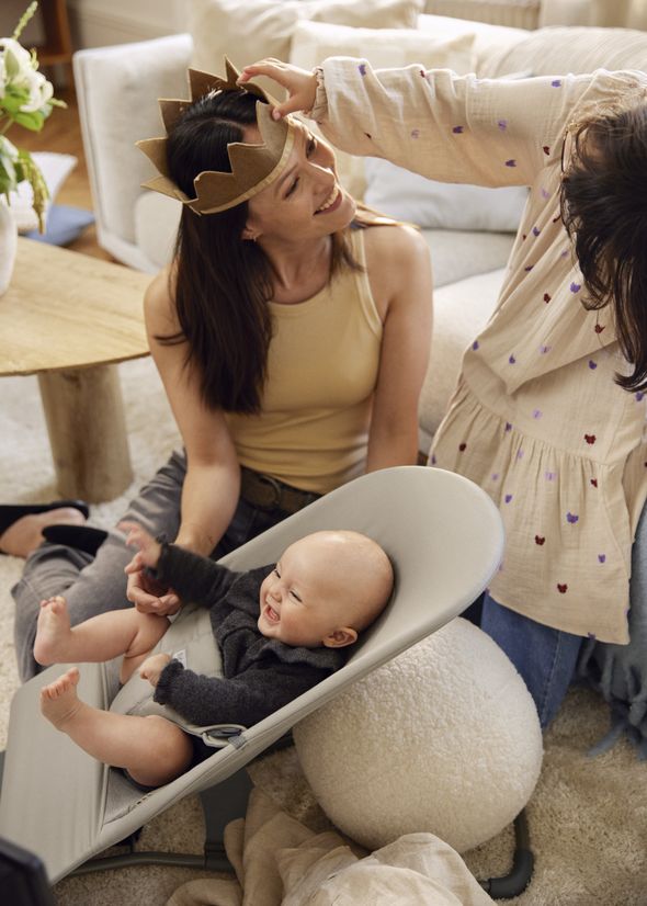 Bouncer Balance Soft Tri-fabric sand grey woven - BabyBjörn