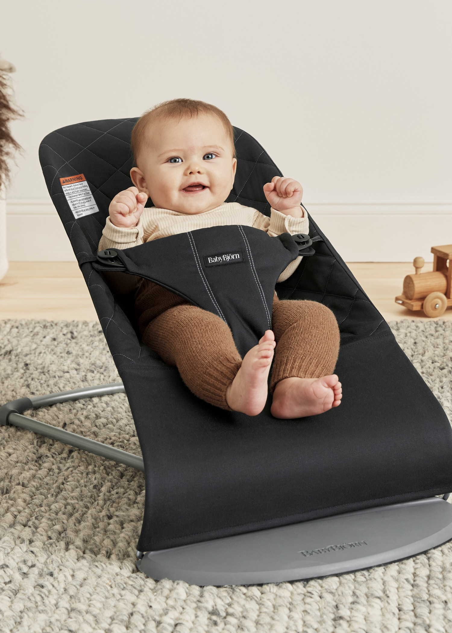 Bouncer Bliss 2-in-1 bouncer to toddler chair | BabyBjörn
