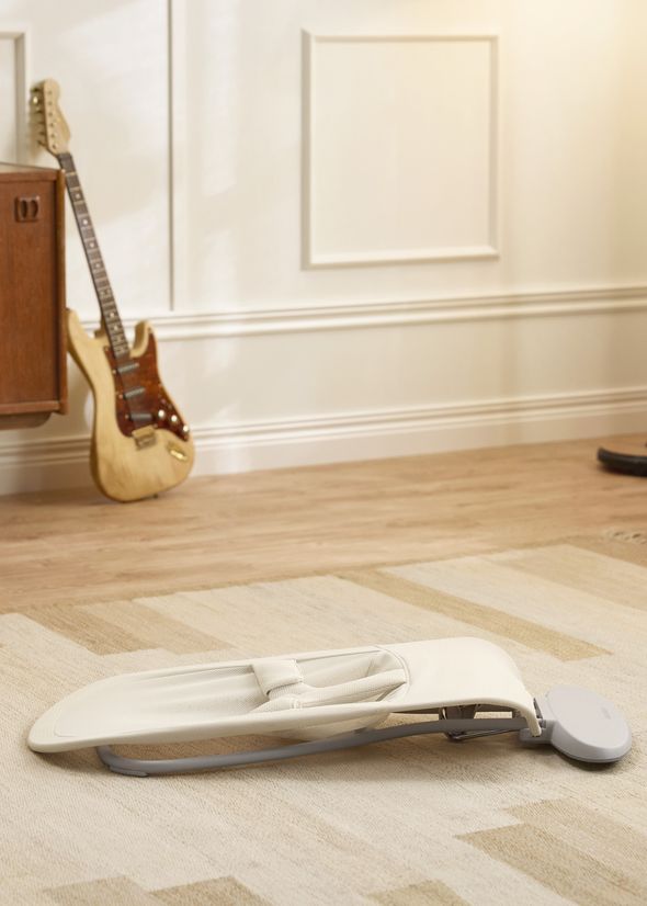 Bouncer Begin in cream airy mesh folded flat for storage