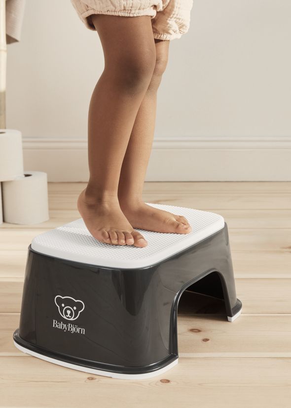 Step Stool Black/White