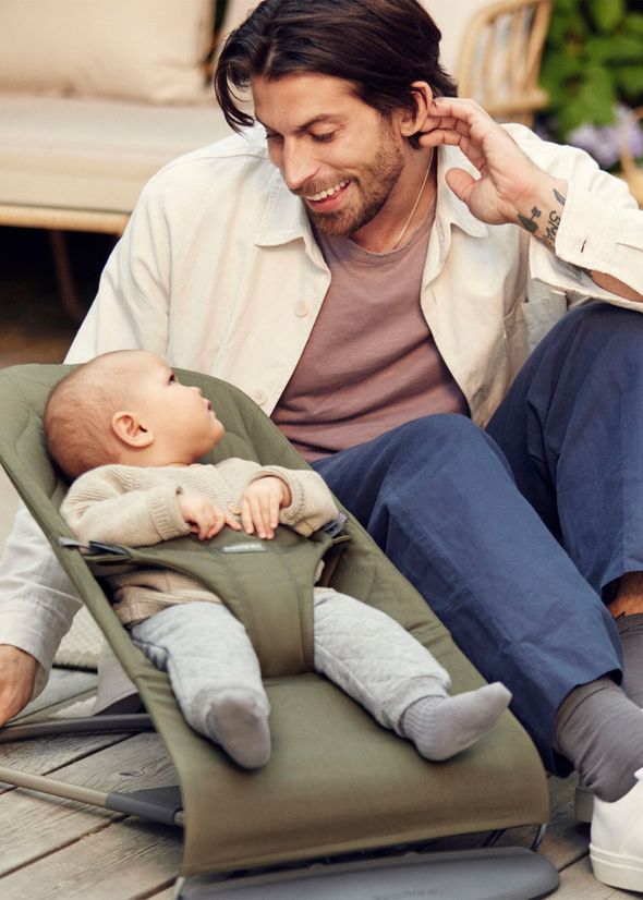 Baby Bouncer Woven Petal Quilt Dark Green