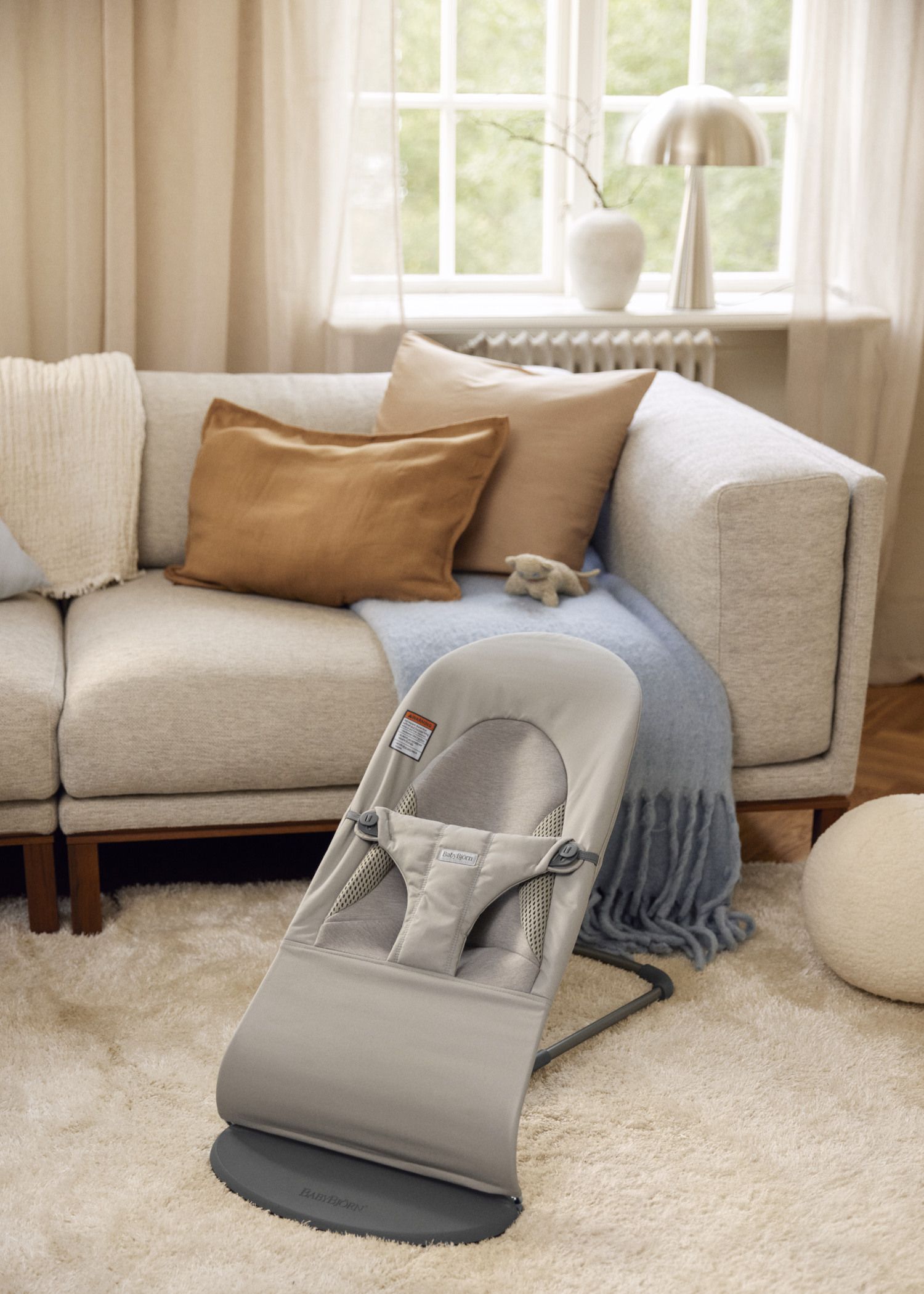 Bouncer Balance Soft in Sand gray Woven/Jersey Trifabric - BabyBjörn