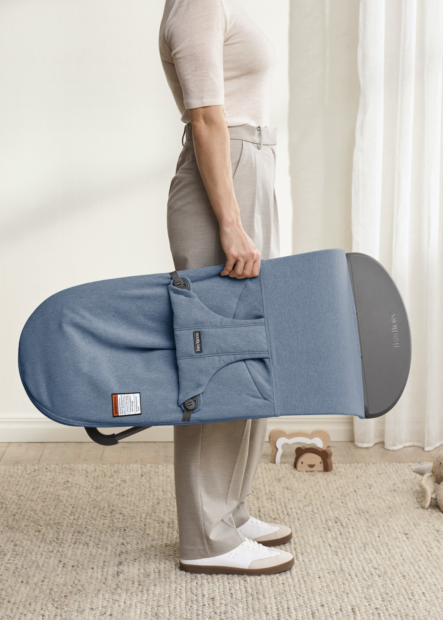 Bouncer Bliss—cozy for your newborn | BabyBjörn