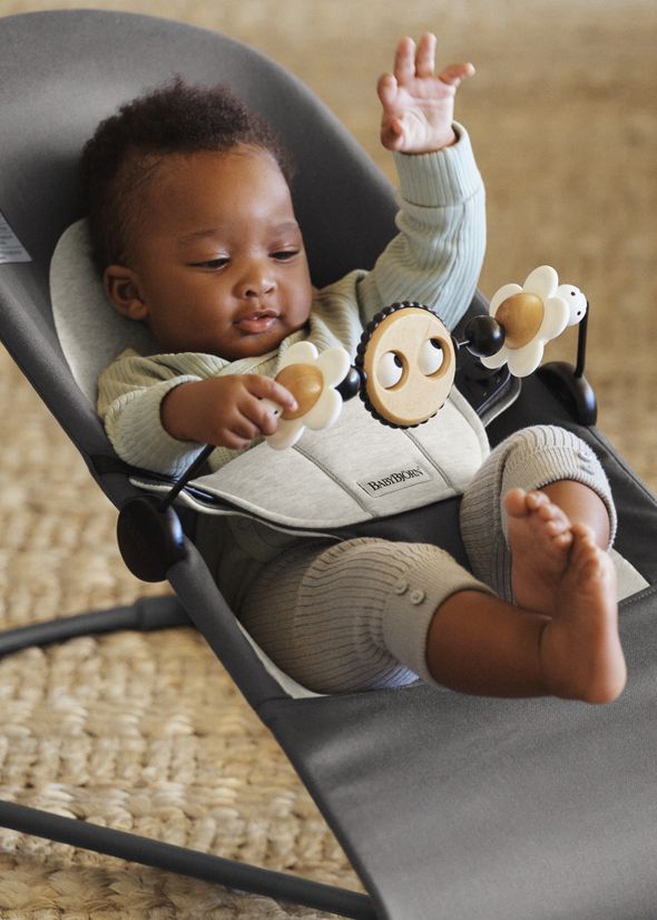 Bouncer Balance Soft in dark gray/gray woven jersey - BabyBjörn