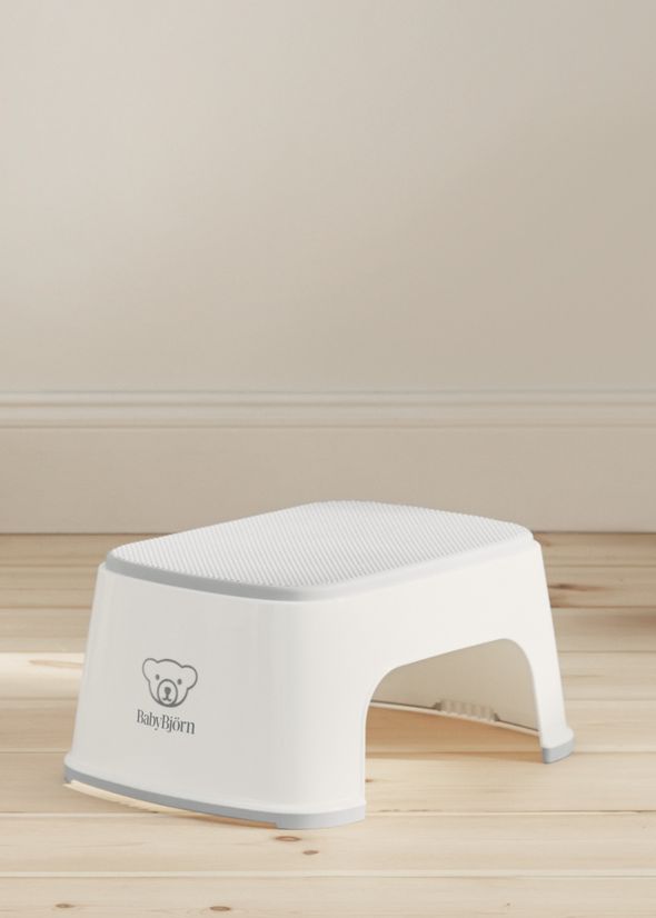 Step Stool in White BPA-free plastic - BabyBjörn