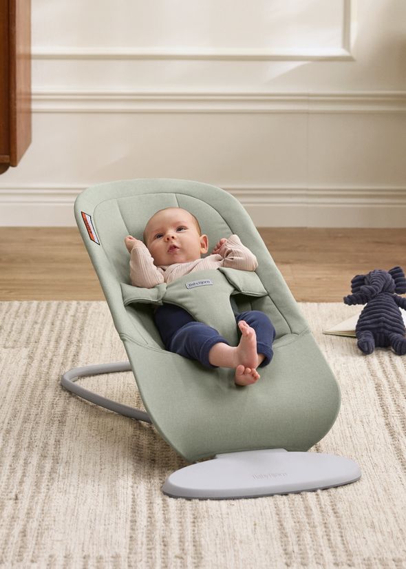 Bouncer Begin in Light green brushed woven - BabyBjörn