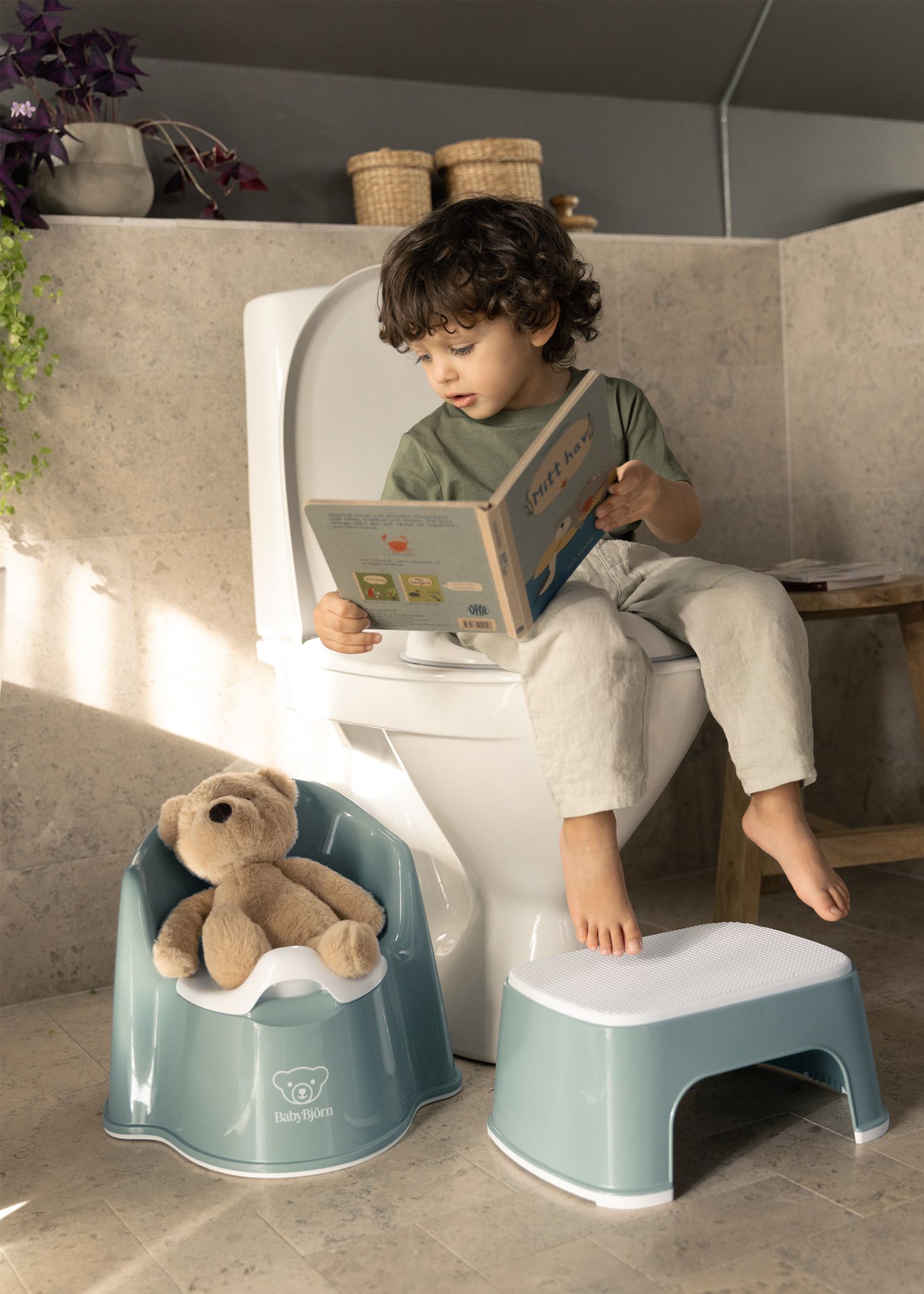 Potty training kit in Deep green and white - BabyBjörn
