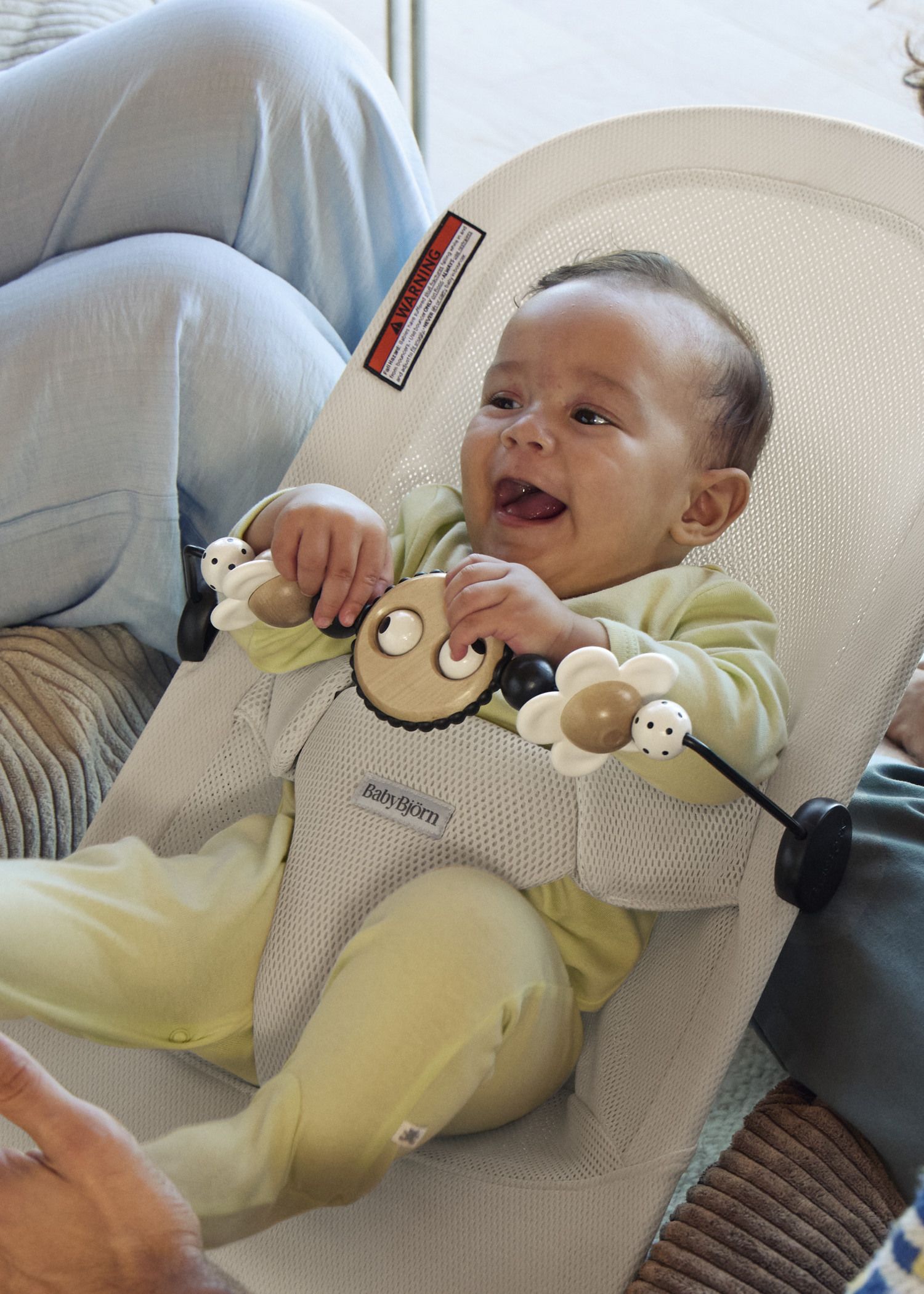 Fun toy for baby bouncer | BabyBjörn