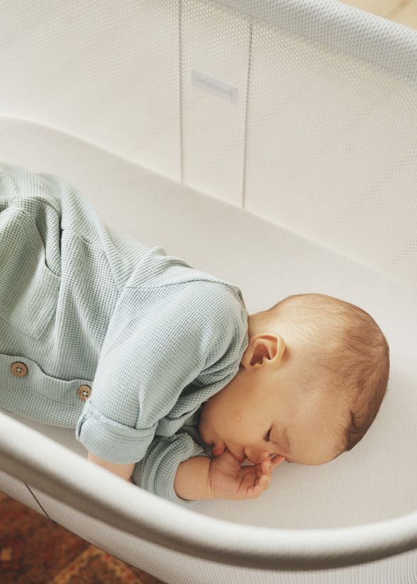 Baby Cradle - sweet dreams with safe sleep products - BabyBjörn