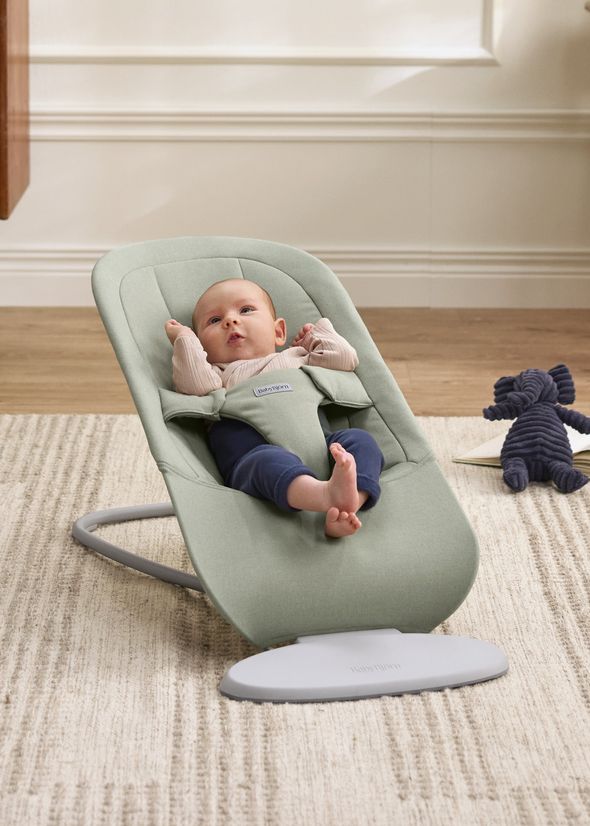 Bouncer Begin in Light green brushed woven - BabyBjörn
