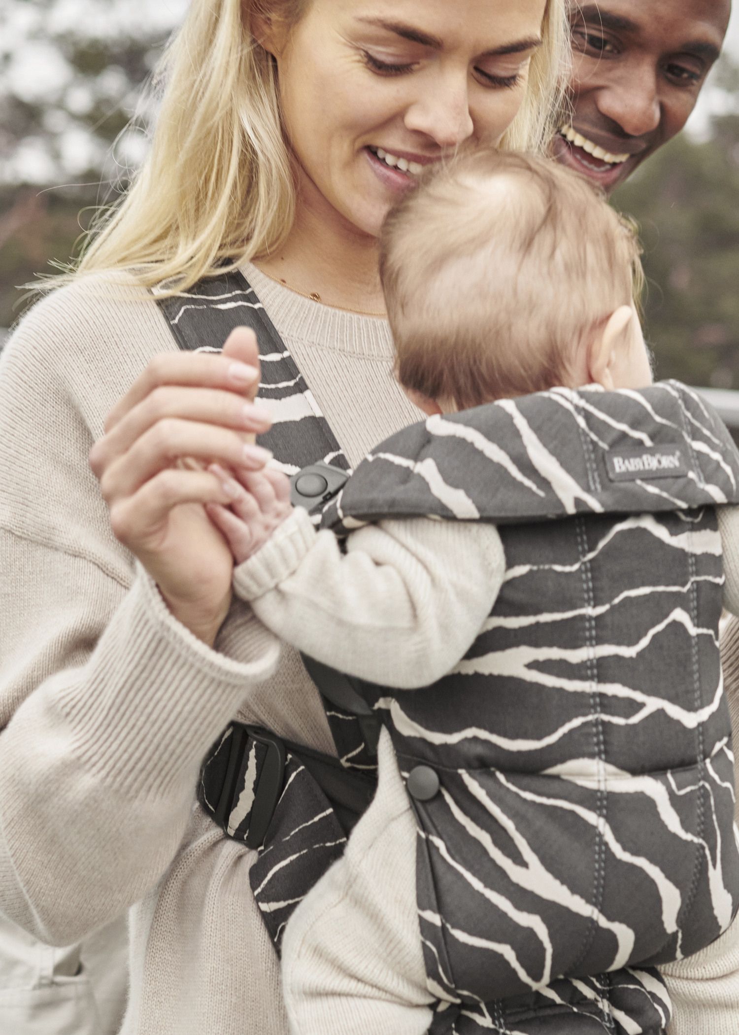 Black Friday & Cyber Monday at BabyBjörn Baby Carrier MIni with sleep collection
