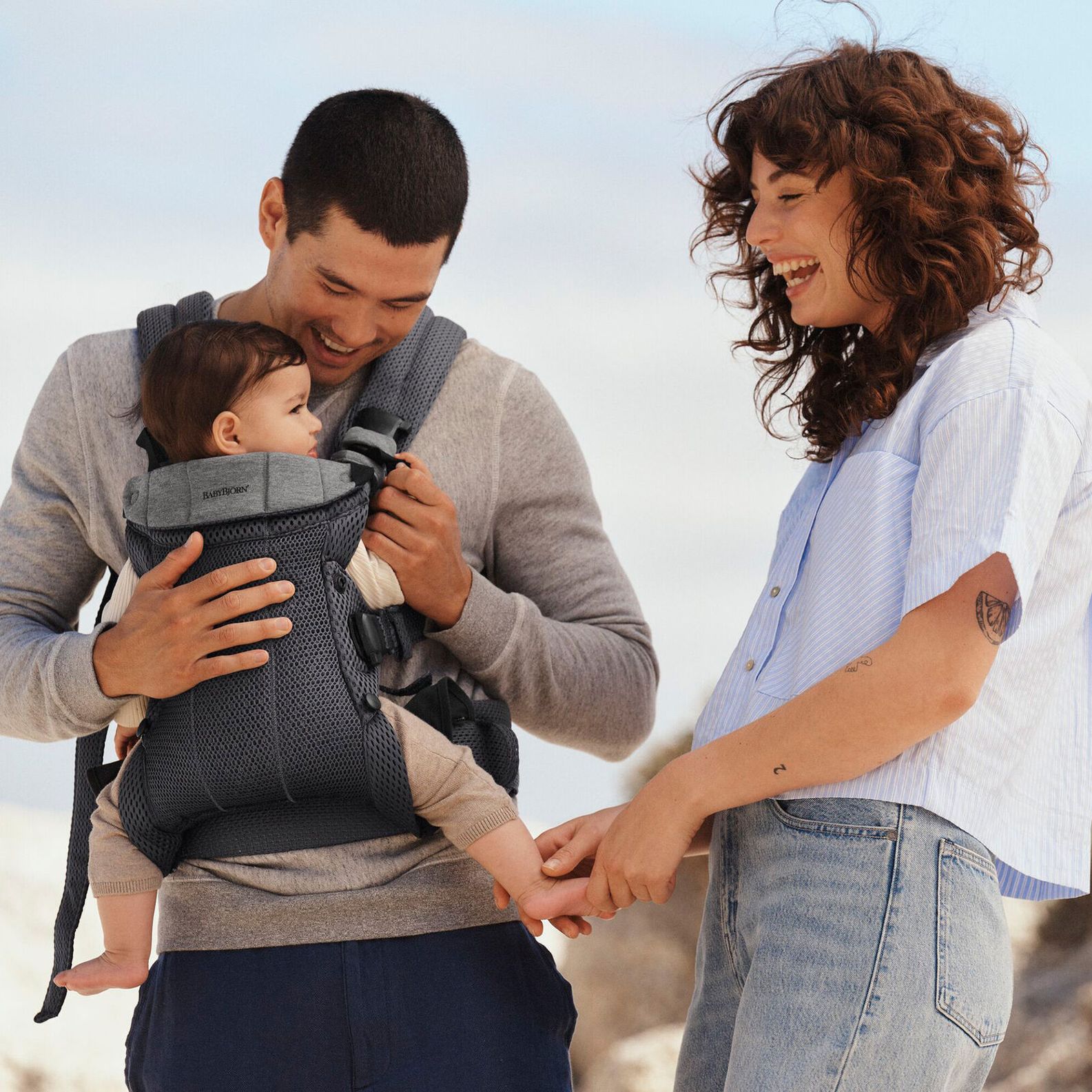 Baby Carrier Harmony in anthracite mesh, Ergonomic Babywearing - BabyBjörn