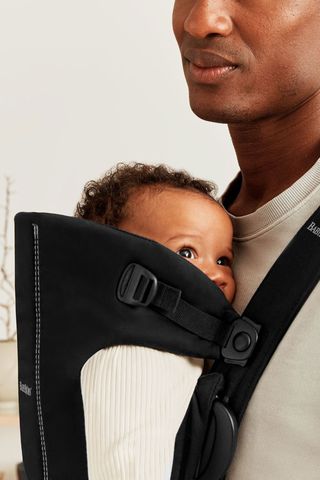 Baby carrier miracle outlet baby bjorn