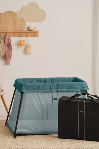 Baby bjorn travel crib dimensions online