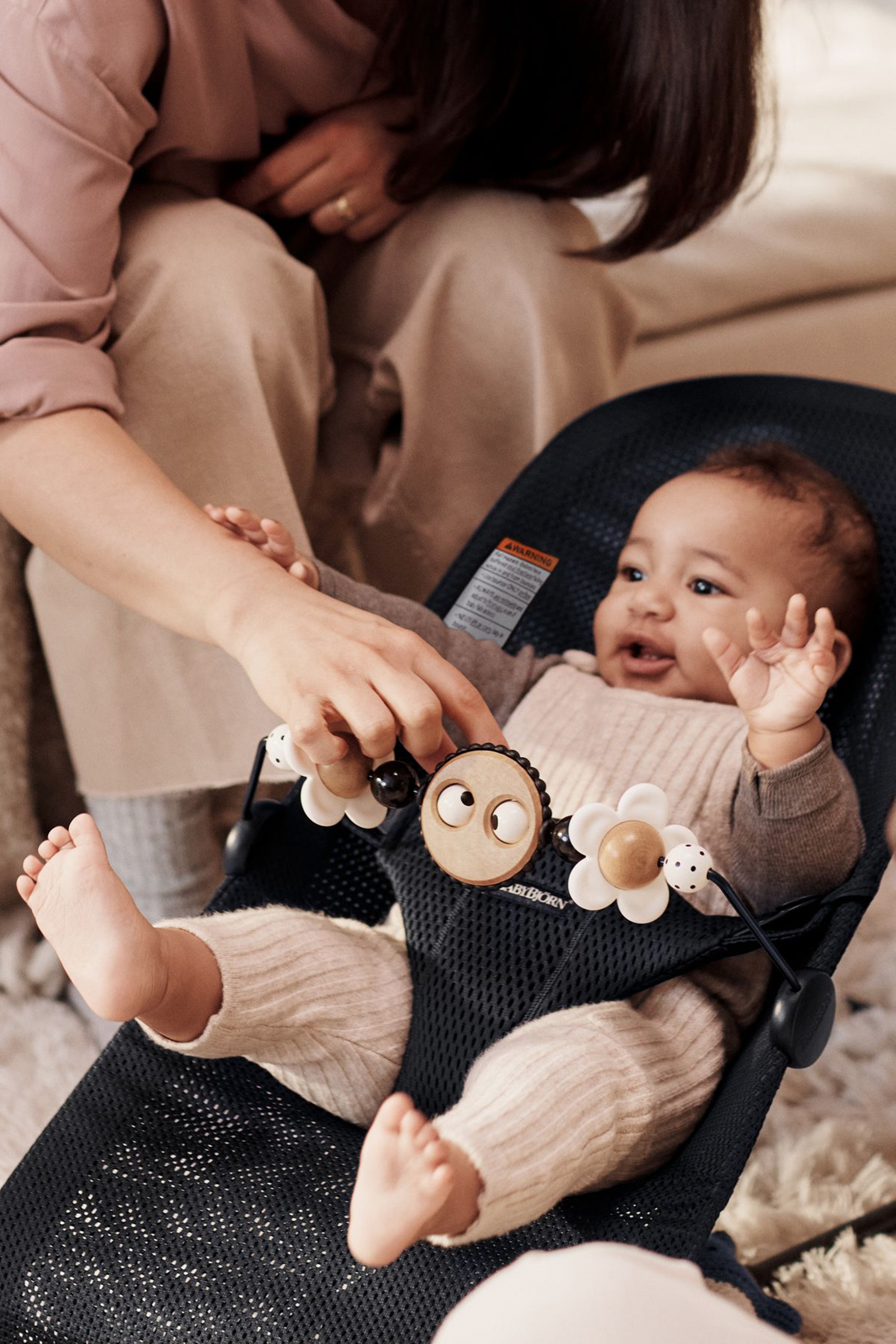 Fun toy for baby bouncer | BabyBjörn