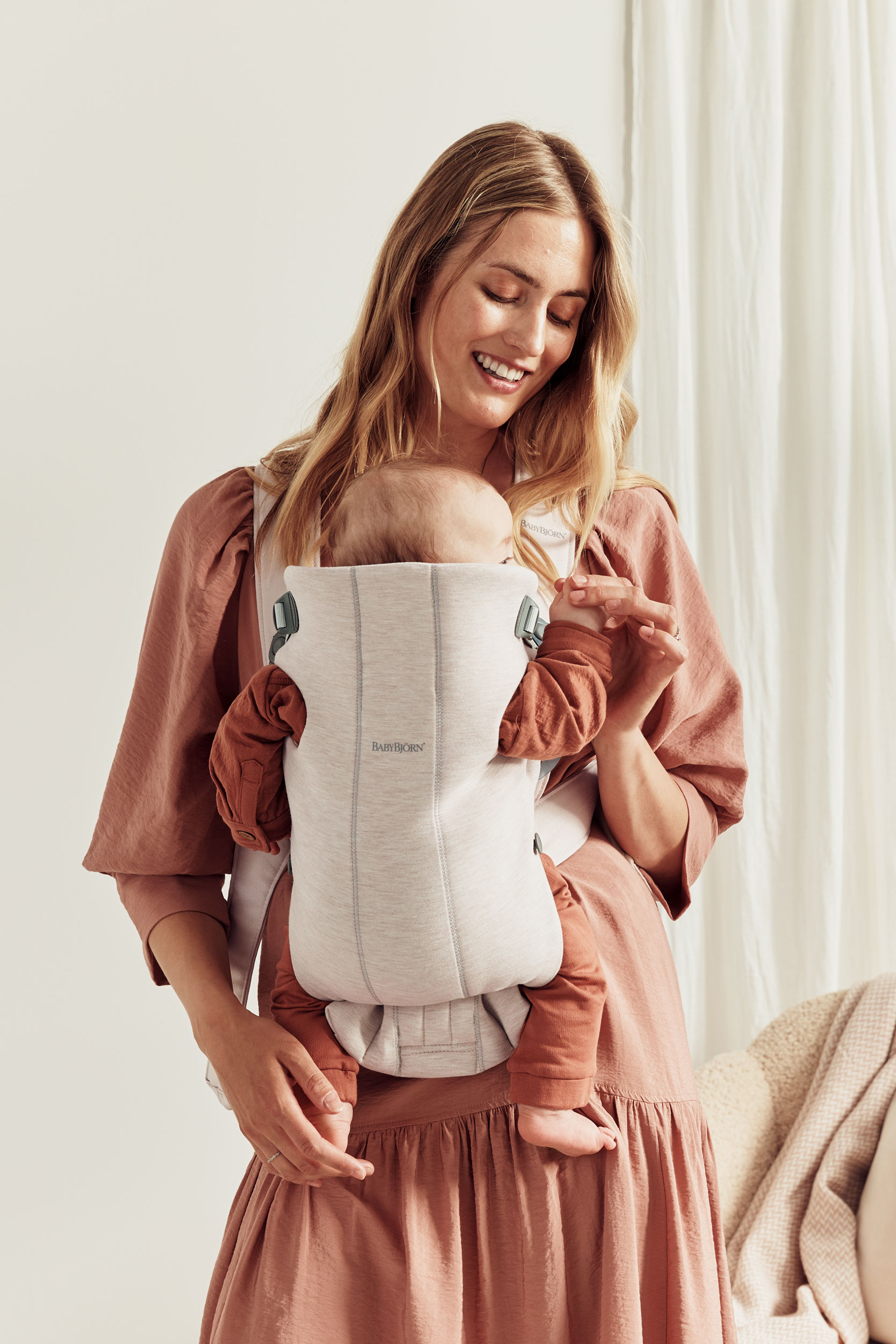 Porte-bébé Mini - Beige clair / Jersey 3D (BabyBjörn) - Image 3