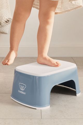 Infant step store stool