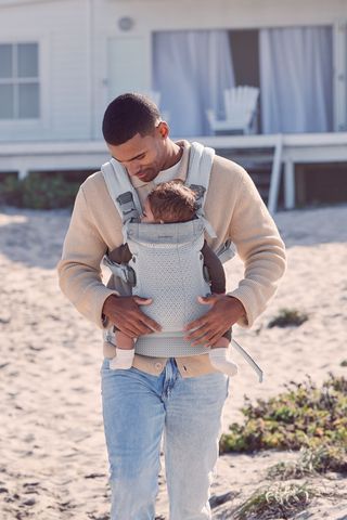 Baby Carrier Harmony—comfy, padded back support | BabyBjörn