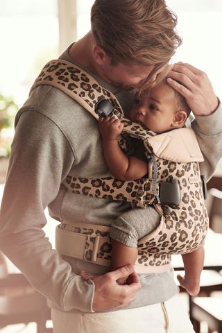 Baby Carrier One Beige/Leopard - Cotton BabyBjörn