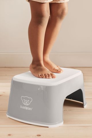 Taburete para niños estable y seguro