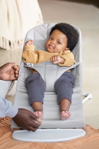 Difference between baby bjorn bouncer bliss and balance online