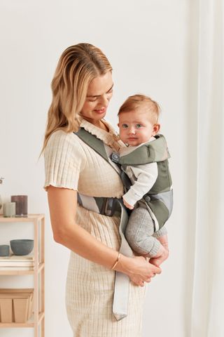 Green baby cheap carrier