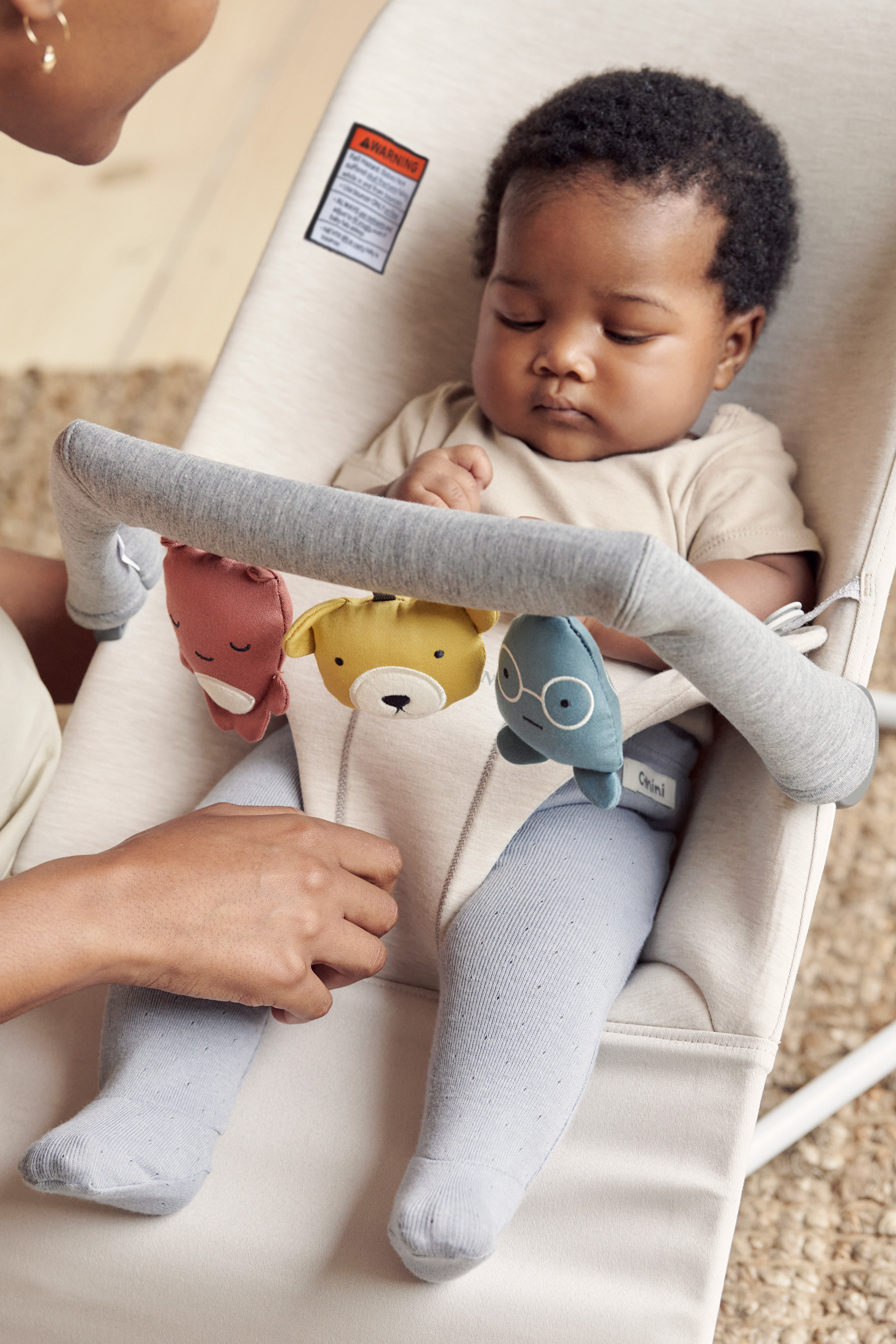 Soft and fun toy for baby bouncer | BabyBjörn