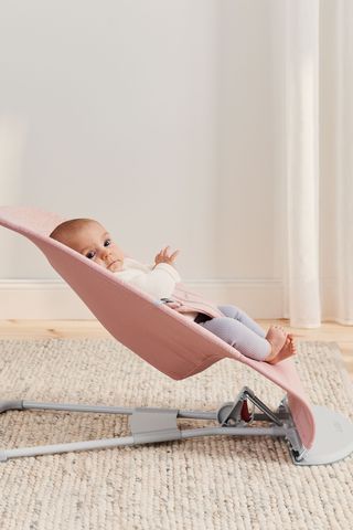 Bouncer Bliss Light pink - 3D Jersey - Light gray frame BabyBjörn