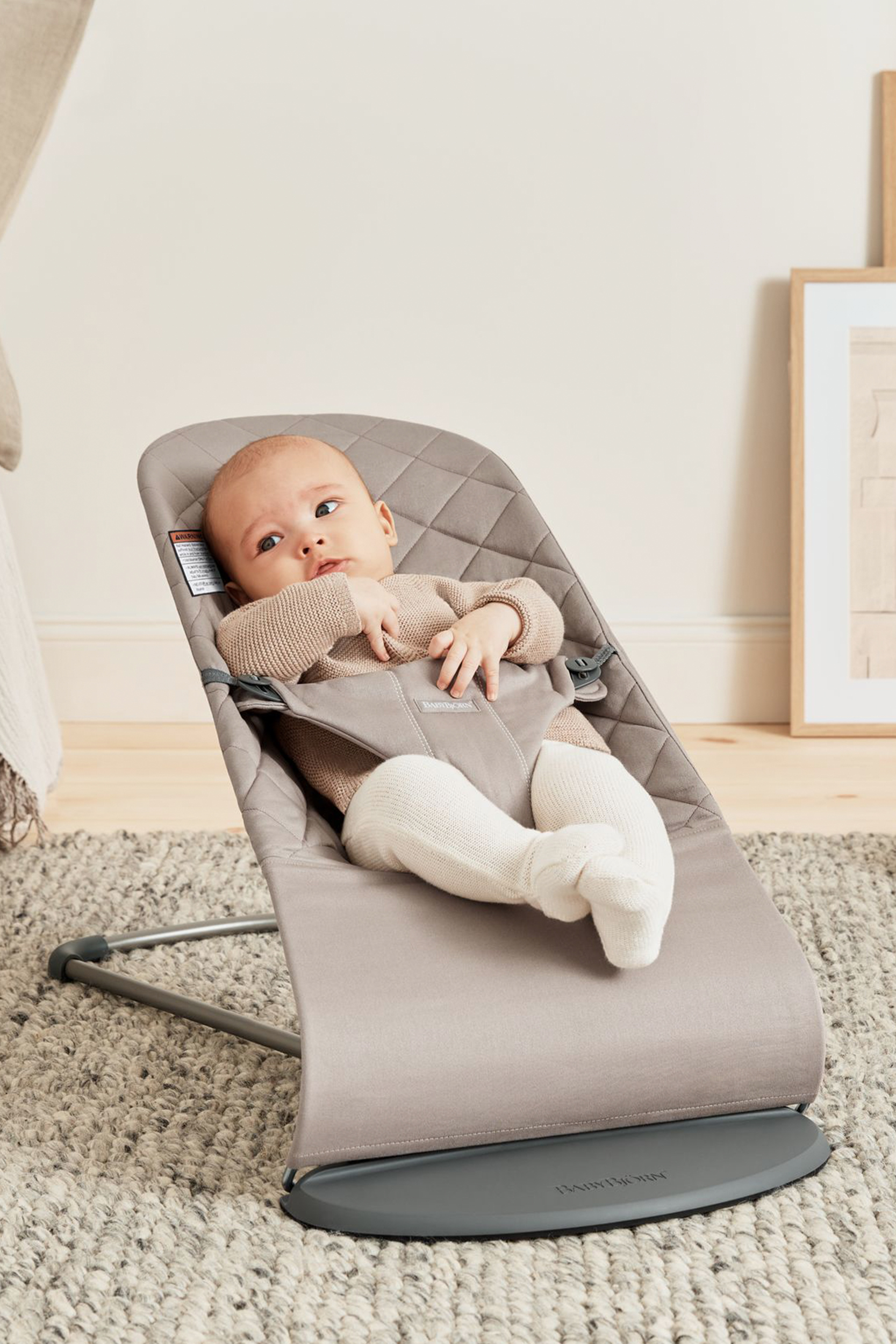 Bouncer Bliss—cozy for your newborn | BabyBjörn