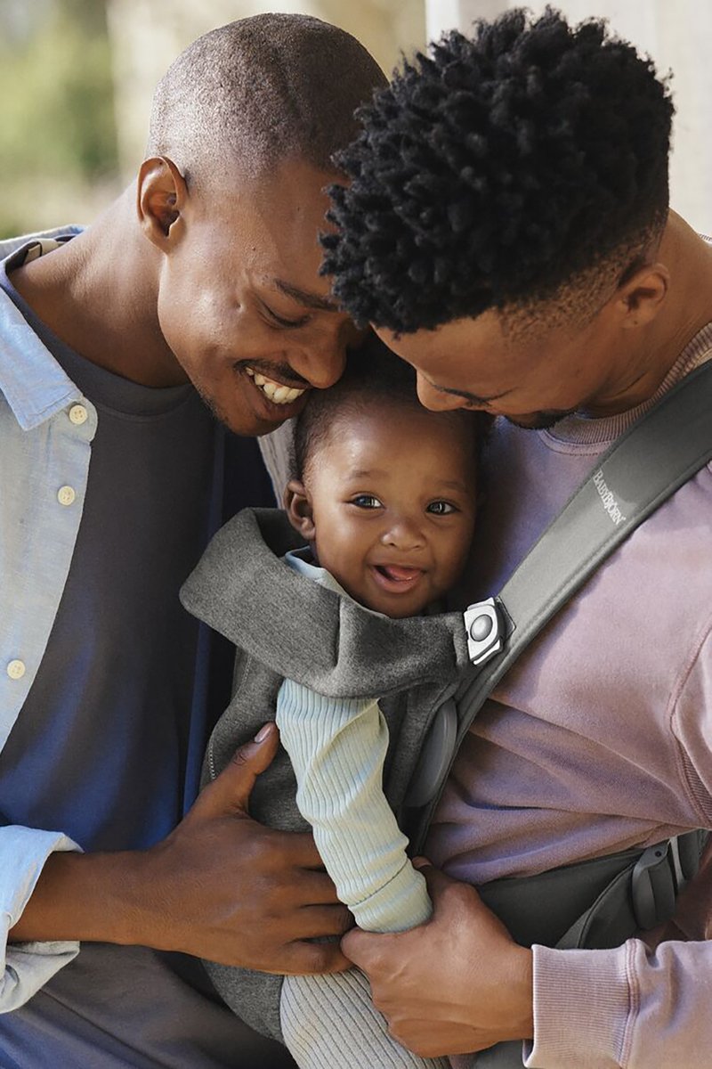 Parinte cu marsupiu BabyBjorn