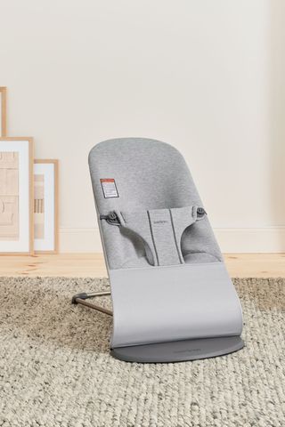 Pack Hamaca Bliss Light Grey 3D Jersey + Juguete Ojitos Traviesos -  BABYBJÖRN