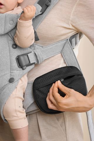 Get a Pocket Pouch with Baby Carrier Harmony BabyBjörn