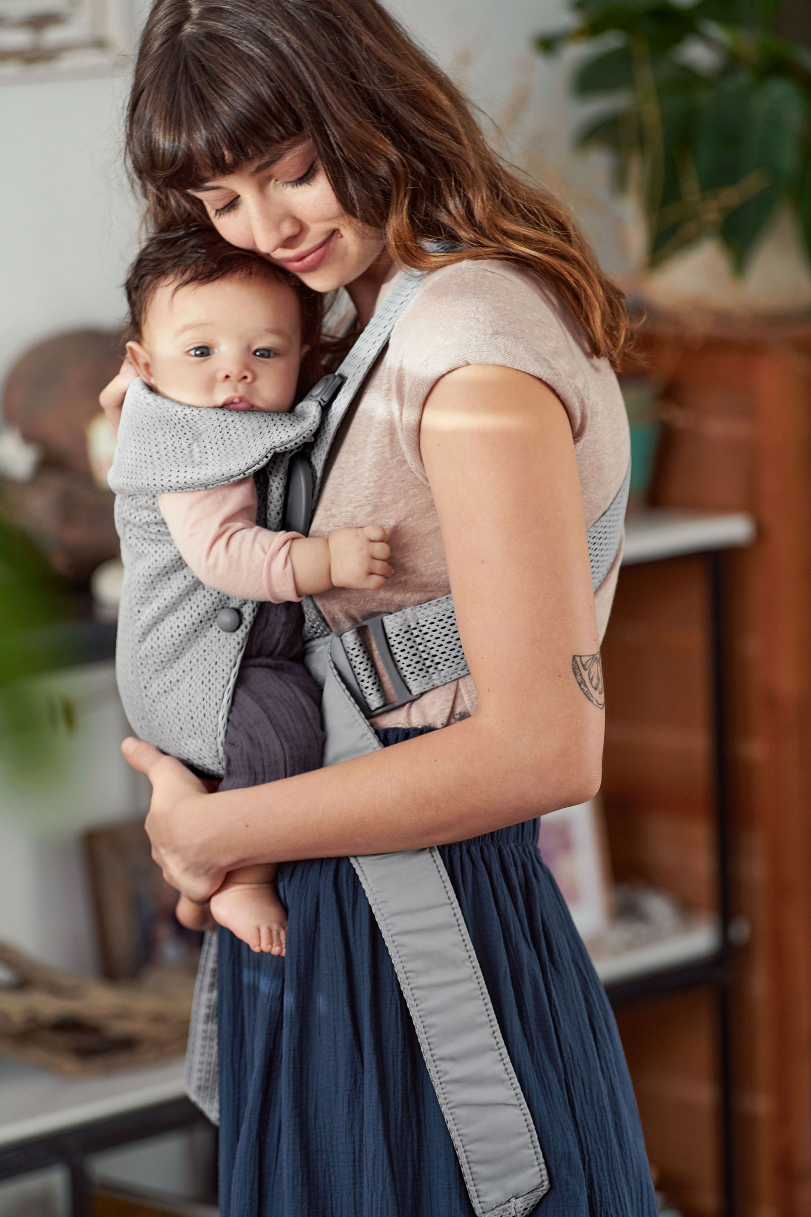 Baby Carrier Mini—perfect for a newborn | BabyBjörn