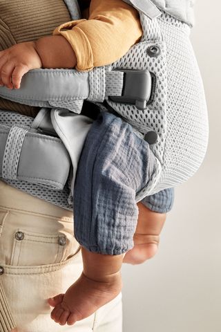 BabyBjörn Baby Carrier Harmony, 3D mesh, Silver & Bouncer Bliss, Sand Gray,  Cotton (006017US)