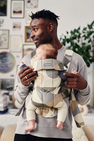 How to use baby cheap bjorn newborn