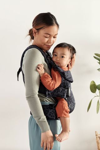 Baby Carrier One Air – in cool, airy mesh