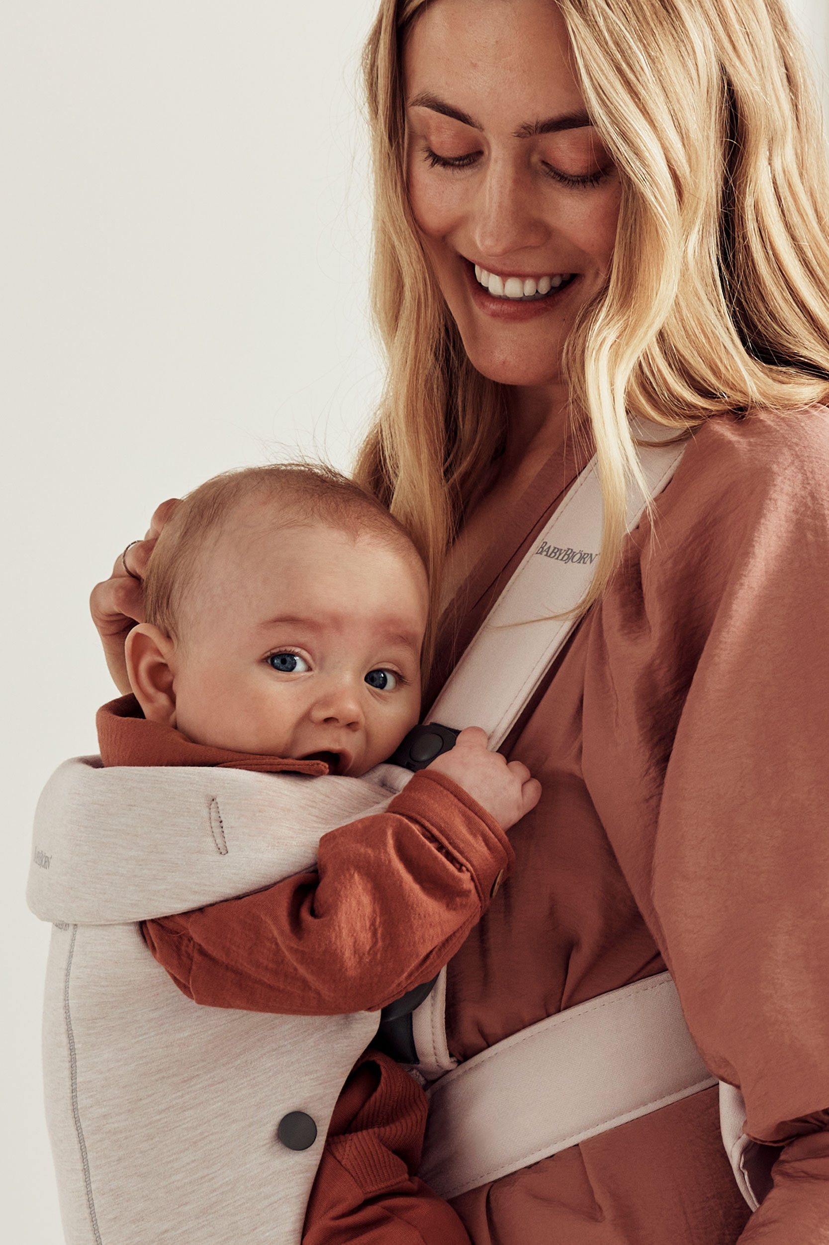 Porte-bébé Mini - Beige clair / Jersey 3D (BabyBjörn) - Image 4