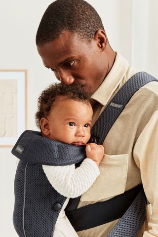 Baby Carrier Mini – perfect for a newborn | BabyBjörn