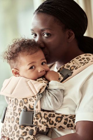 Baby Carrier One Beige/Leopard - Cotton BabyBjörn