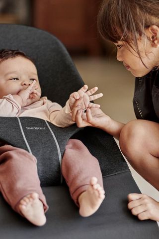 Bouncer Bliss – a cozy seat for newborns