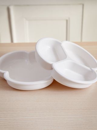 Plastic Divided Serving Platter Tray with Lid (Light Green, 2 Pack