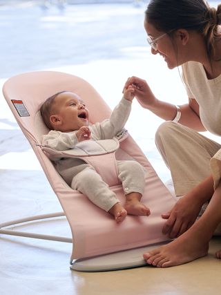 Baby bouncers that gently rock your child | BabyBjörn