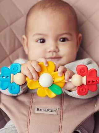 Multicolor toy for baby bouncer | BabyBjörn