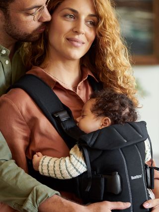 Baby Carrier One – four babywearing options