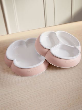 Baby plate set including baby silverware