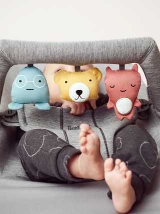 GalPat Baby Juguete para Hamaca - Arco de Juguete con Juegos para Hamaca -  Compatible con Hamaca Babybjorn Contiene Juguete Musical y sonajeros para  tú bebé : : Juguetes y juegos