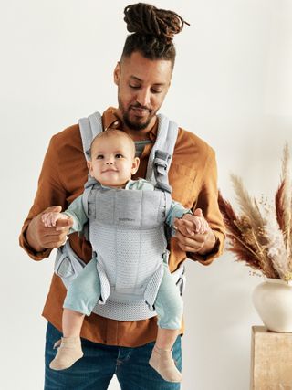 Baby Carrier Harmony—comfy, padded back support | BabyBjörn