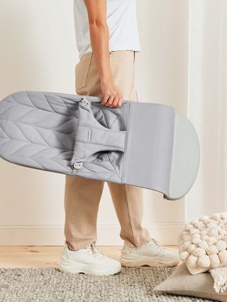 Hamaca babybjorn: la hamaca evolutiva para tu bebé sin pilas - ACB