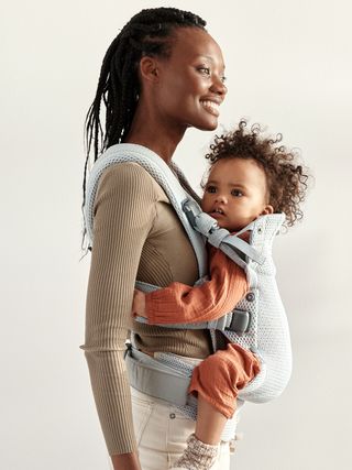 Ergonomics baby carrier shop with great back support