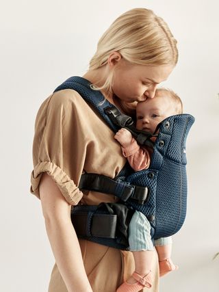 Baby Carrier Harmony—comfy, padded back support | BabyBjörn